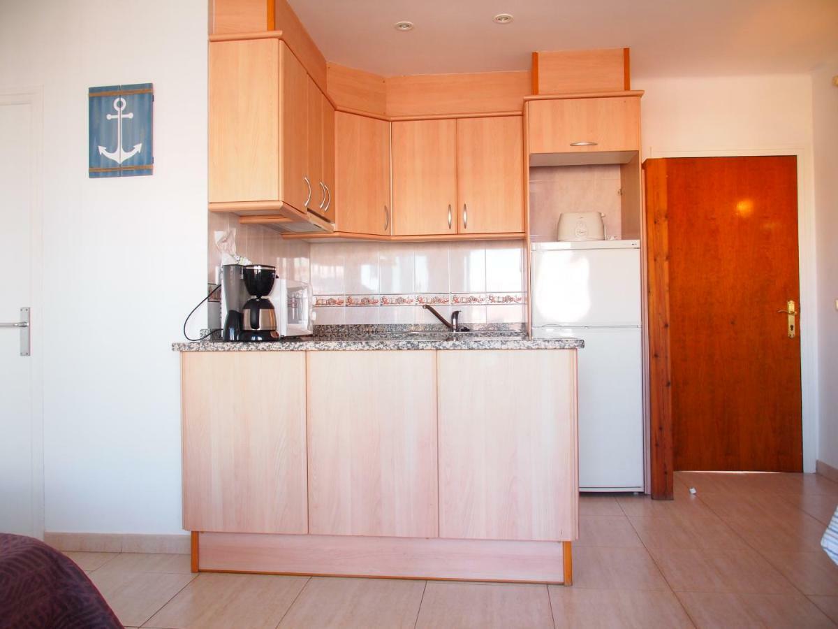 Miramar 32C Apartment โรเซส ภายนอก รูปภาพ